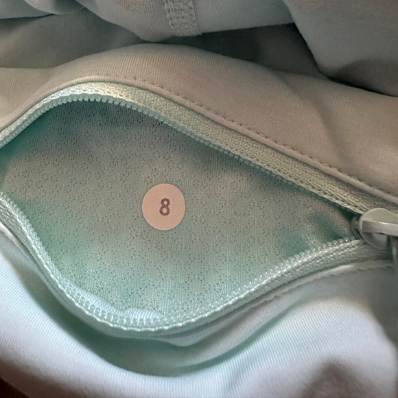LULULEMON Run: Chase Me Skirt in Aquamarine Sz. 8 - Picture 9 of 9